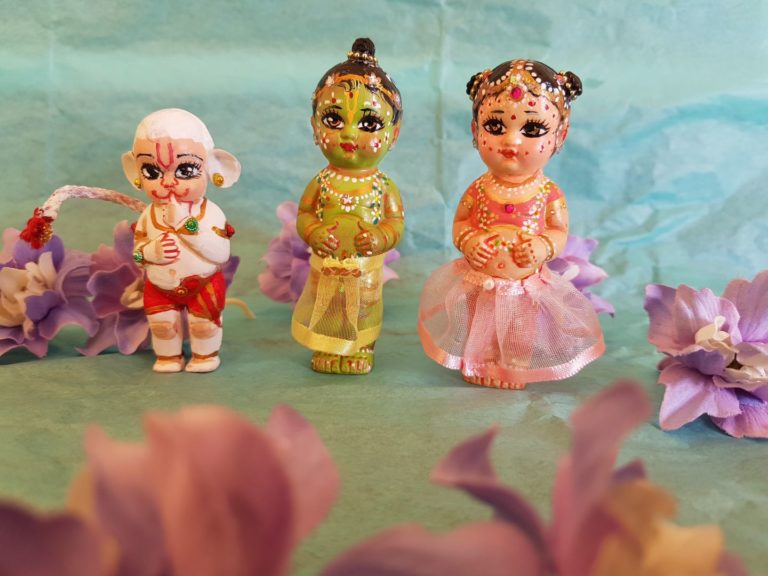 Sree Rama Doll Sita Rama & Hanuman Ramayan - Remember Krishna